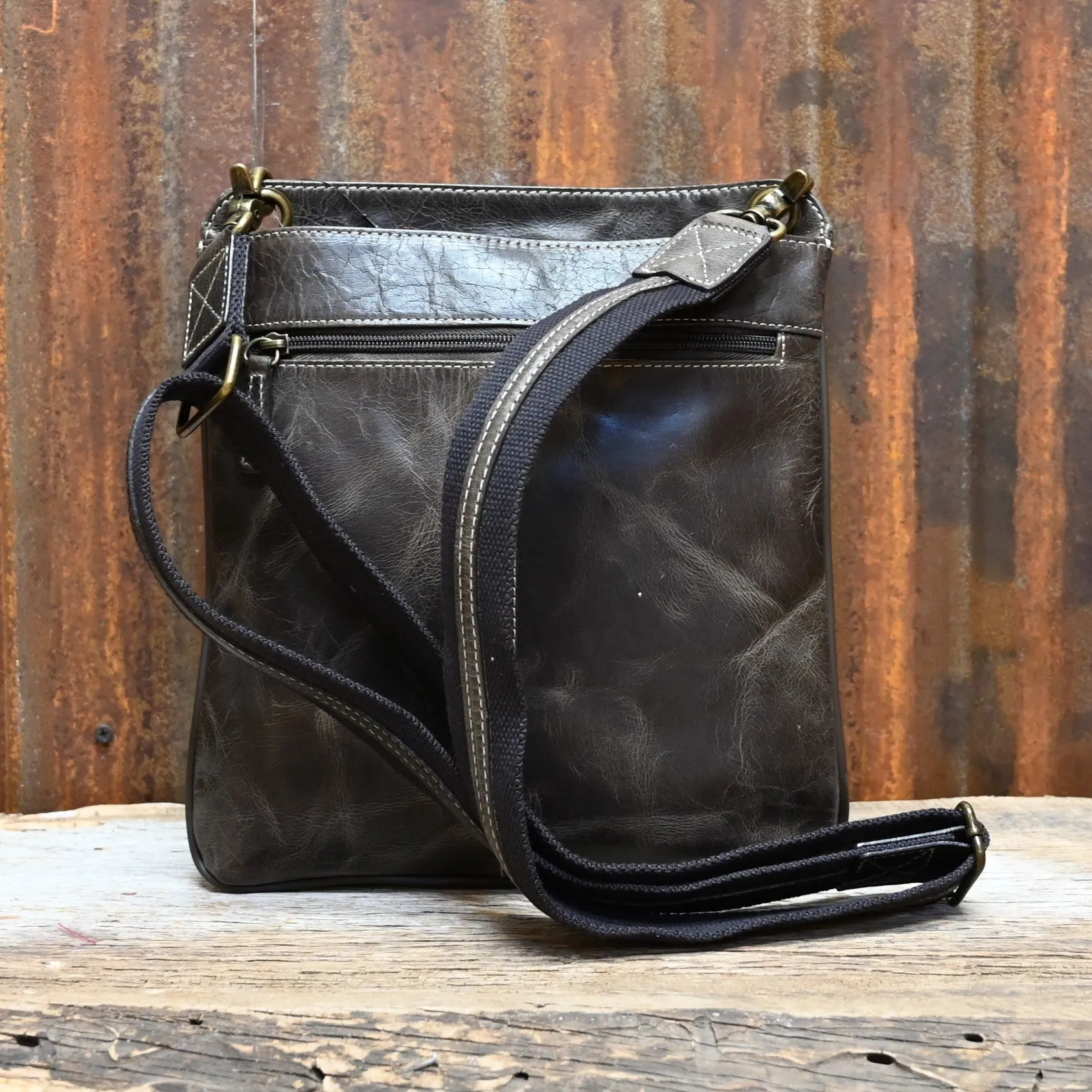 Gun Toten Mamas Buffalo Leather Crossbody Flat Sac-concealed Carry