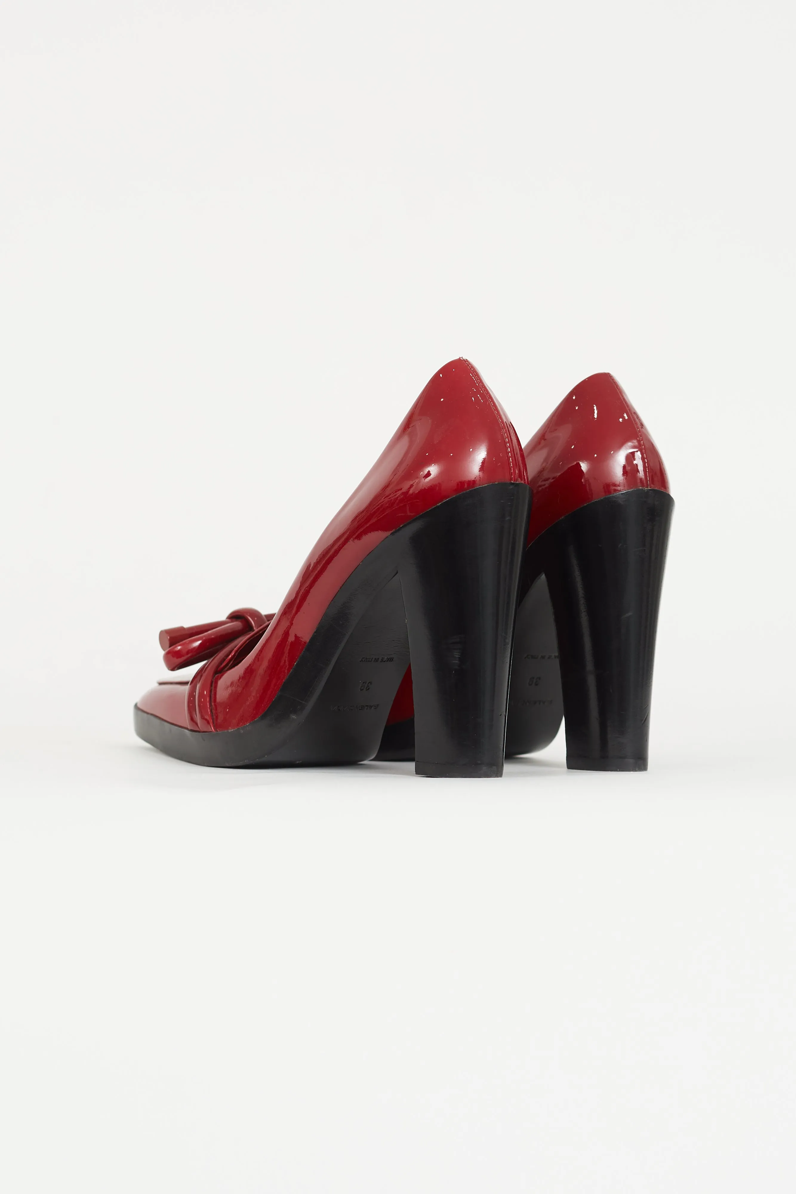 Red Patent Leather Knot Pump