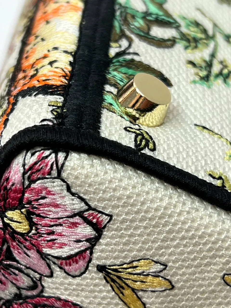 Trendy Inspired Dior Medium Lady D-lite Bag Latte Multicolor