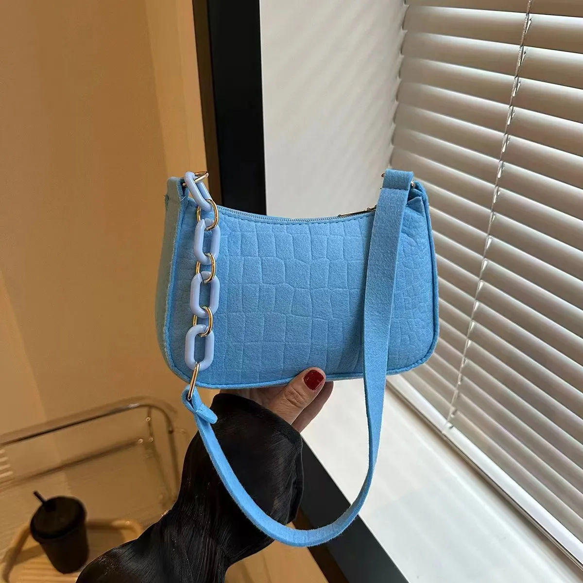 Wholesale Underarm Popular Temperament Simple Handbag Shoulder Bag