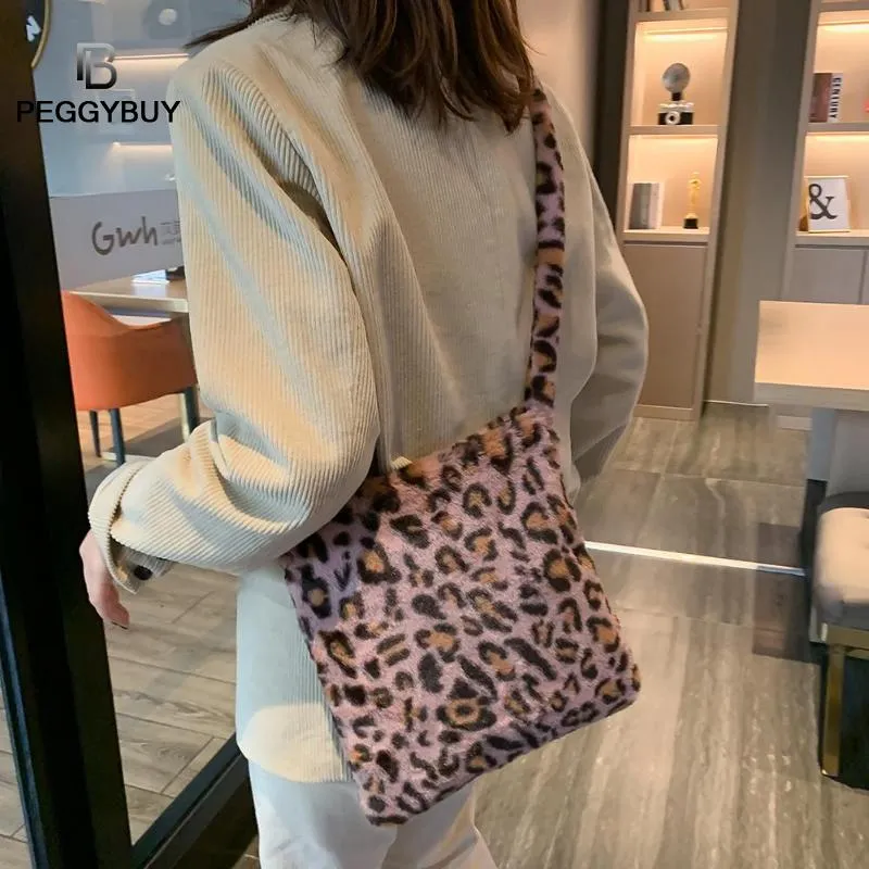 Women Leopard Plush Vintage Large Capacity Shoulder Bag